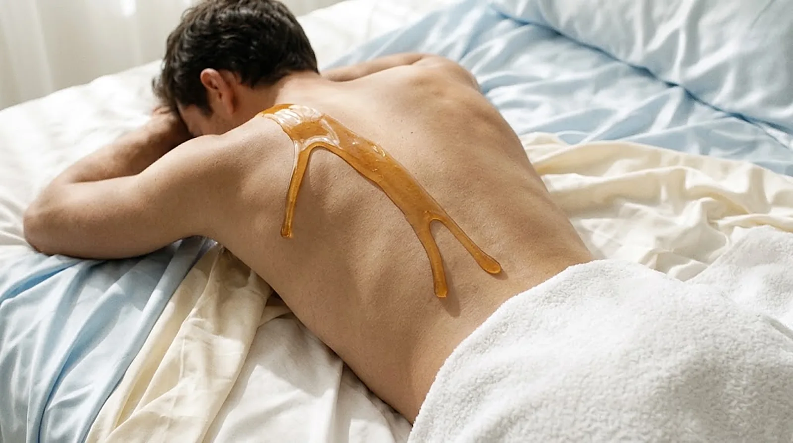 Warm golden wax: Full back